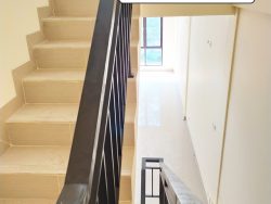 tangga-lantai-3-golden-square